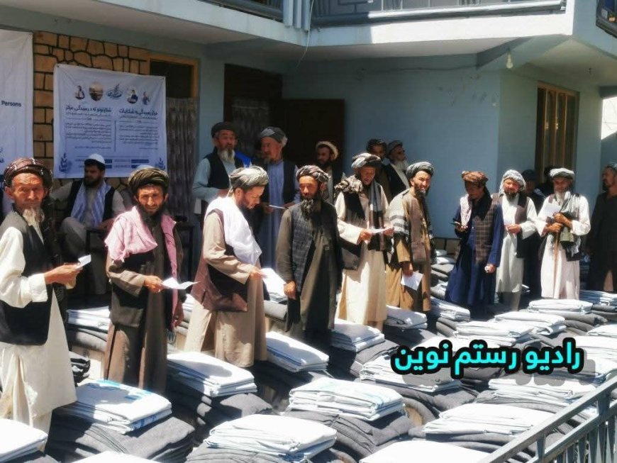 کمیشنری عالی سازمان ملل متحد در امور پناهندگان برای بیشتر ۷۵۰ تن پر سمنگان سیت آشپزخانه توزیع کرد