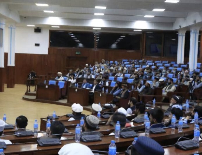 چندین تفاهم‌نامه تجارتی بین افغانستان و قزاقستان به ارزش ۱۳۳ میلیون دالر به امضا رسید