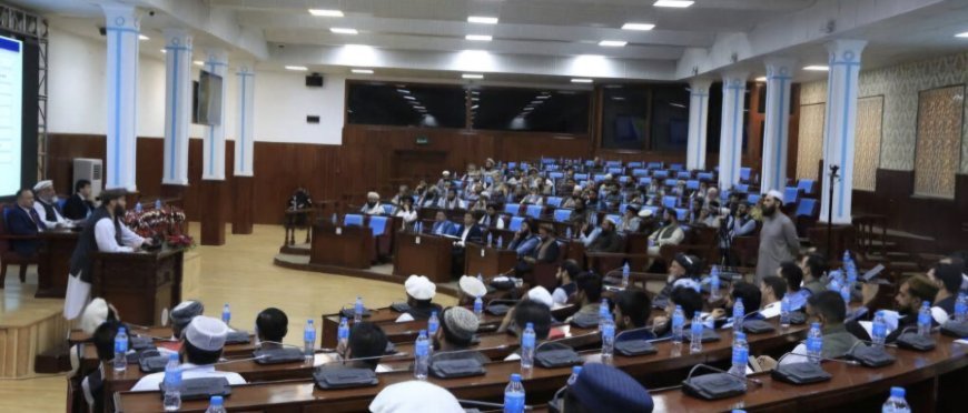 چندین تفاهم‌نامه تجارتی بین افغانستان و قزاقستان به ارزش ۱۳۳ میلیون دالر به امضا رسید